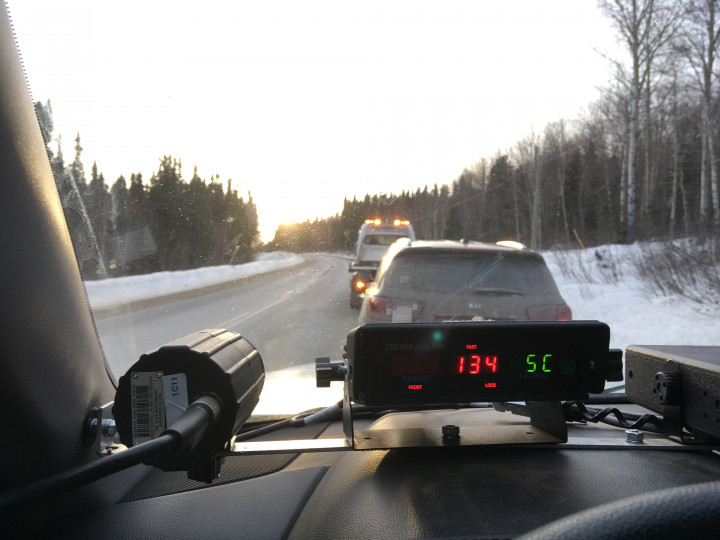 Le 5 février, un automobiliste a été mis à l'amende pour avoir circulé à une vitesse excessive sur la route 520.
