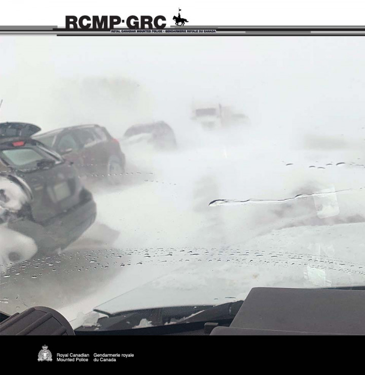 Photo of blizzard conditions on Highway #1 between Moose Jaw and Regina November 17, 2021.