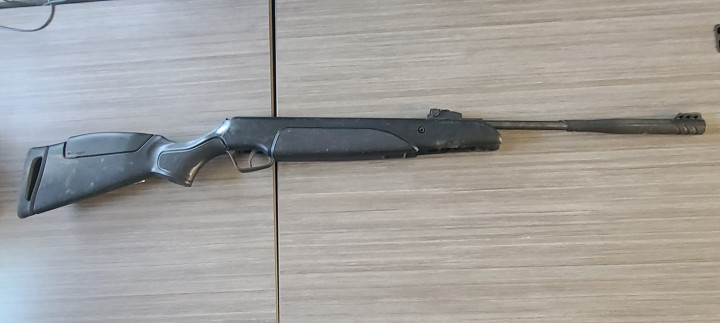 Pellet gun